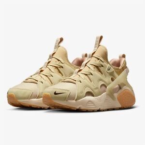 Nike Cream and Tan Athletic Shoes